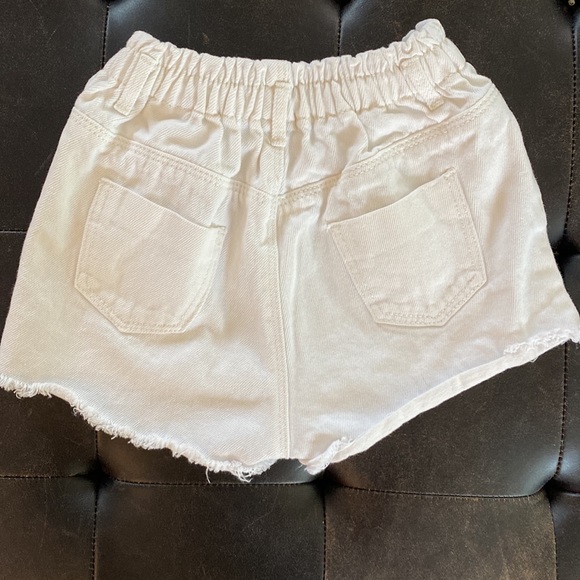 Zara White Denin Cutoffs - Picture 4 of 4